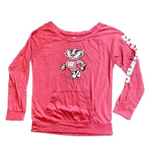 Wisconsin Badgers wide-neck red soft long sleeved shirt with front pocket